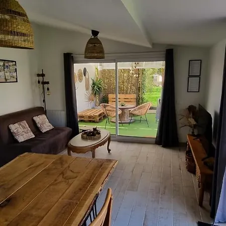 Holiday home Ty Grain De Sel : Privatif Avec Piscine, Jardin Et Patio *